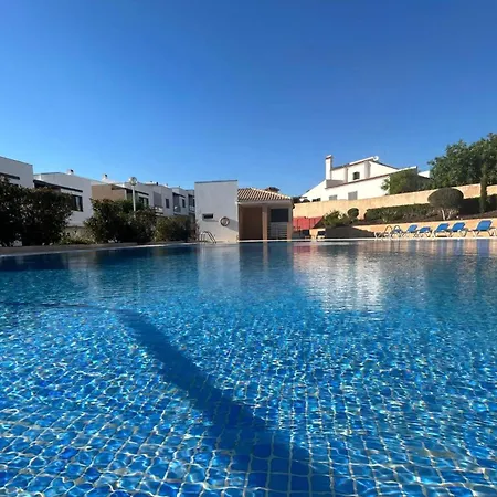 Villa Three Bedroom Sea View Townhouse *