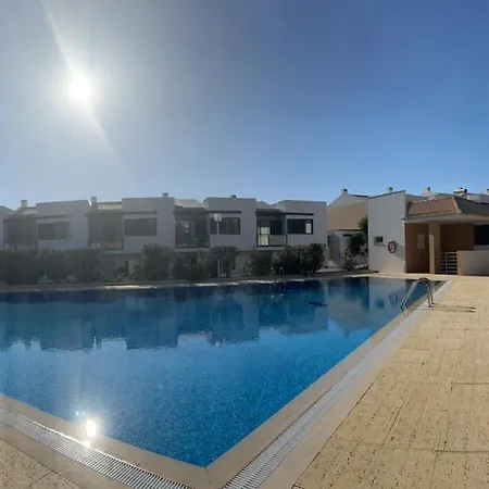 Villa Three Bedroom Sea View Townhouse Albufeira