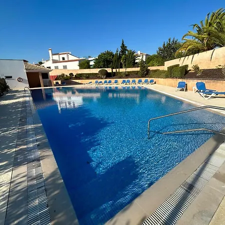 Villa Three Bedroom Sea View Townhouse *