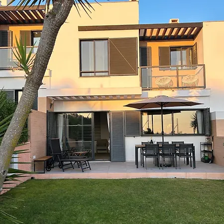 Three Bedroom Sea View Townhouse Villa *