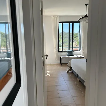 Three Bedroom Sea View Townhouse * Albufeira