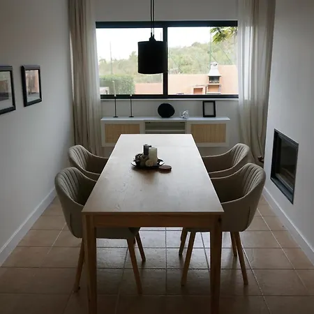 Villa Three Bedroom Sea View Townhouse *