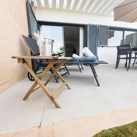 Vila Three Bedroom Sea View Townhouse *