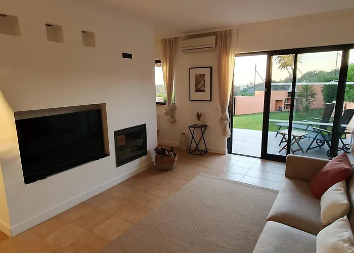 Three Bedroom Sea View Townhouse Villa *