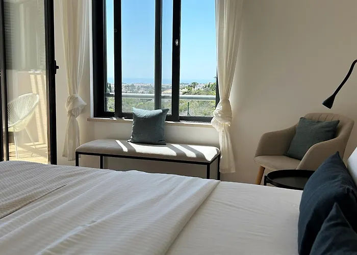 Three Bedroom Sea View Townhouse * Albufeira