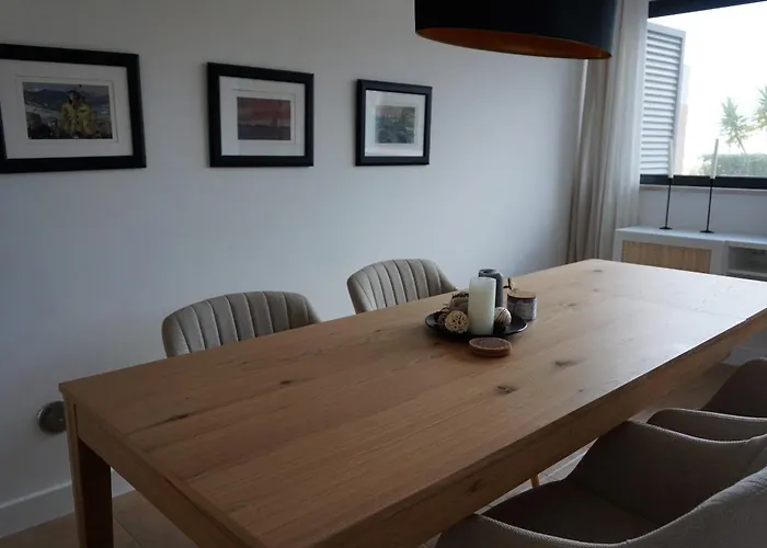 Three Bedroom Sea View Townhouse *