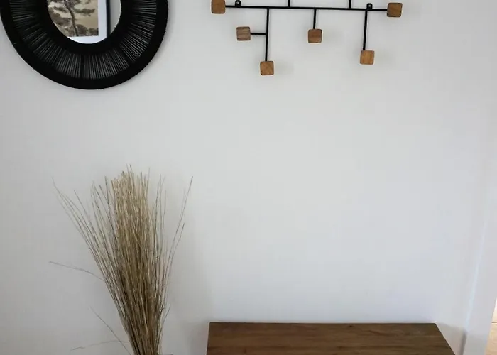 Three Bedroom Sea View Townhouse *