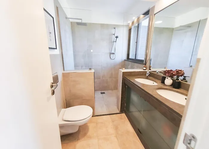 Three Bedroom Sea View Townhouse Villa *