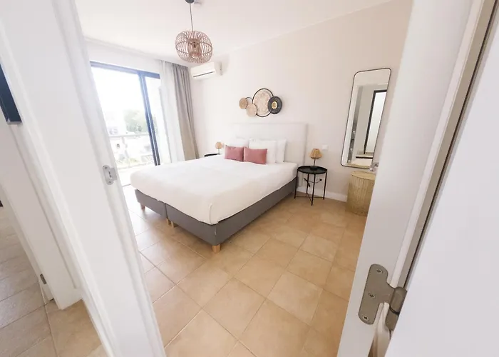 Three Bedroom Sea View Townhouse Villa Albufeira