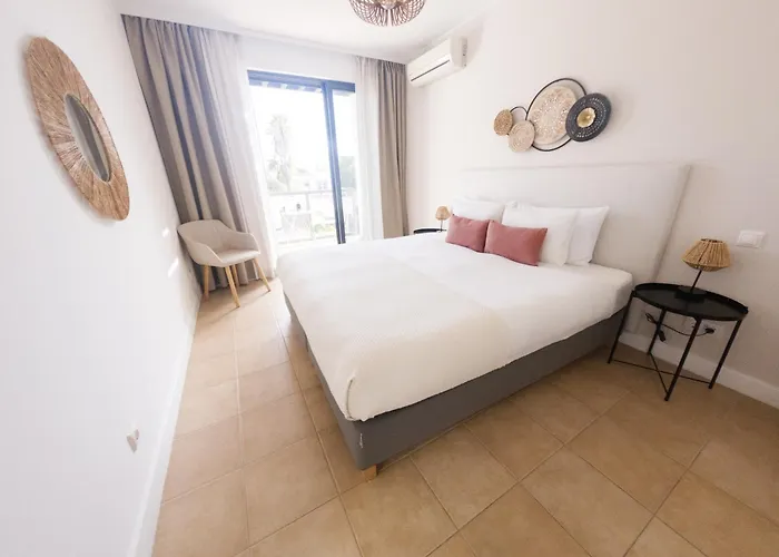 Villa Three Bedroom Sea View Townhouse Albufeira