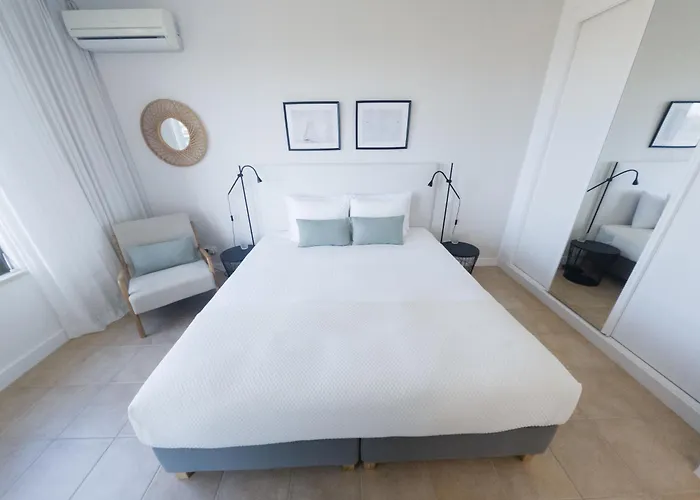 Three Bedroom Sea View Townhouse * Albufeira